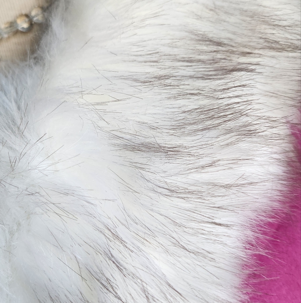 đ¤Luxurious Cream & Brown faux fur scarfđ¤ - Picture 12 of 16